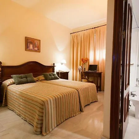 Hotel Gran Avenida Coria del Río